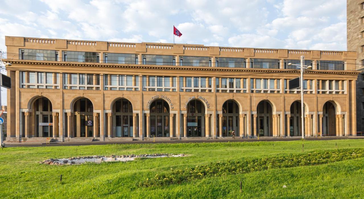 Moscow House Hotel Erivan Exterior foto