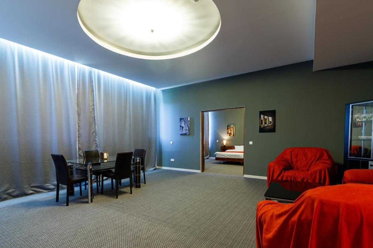 Moscow House Hotel Erivan Exterior foto